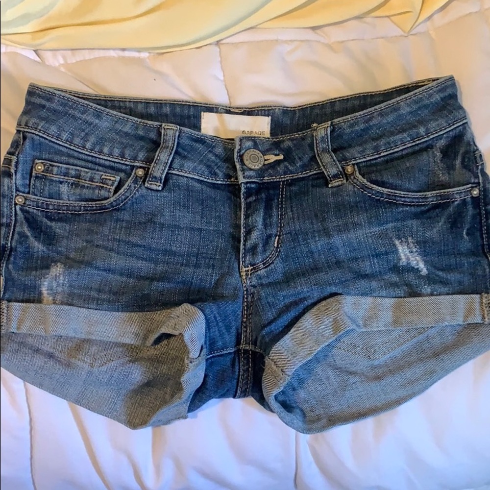 Garage Flirty Shorts 00